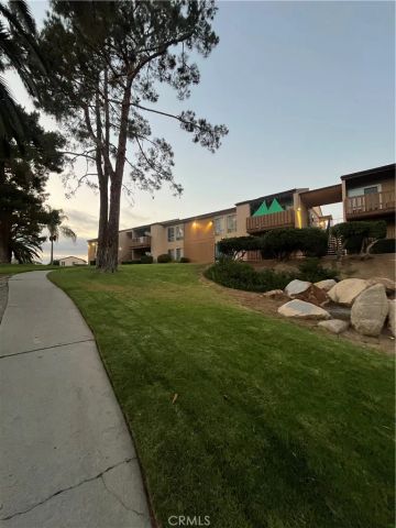 1051 Rock Springs Road 241, Escondido, CA 92026