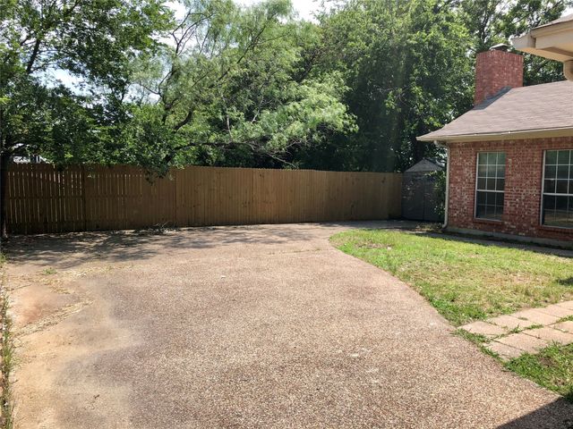 455 Strata Drive, Denton, TX 76201
