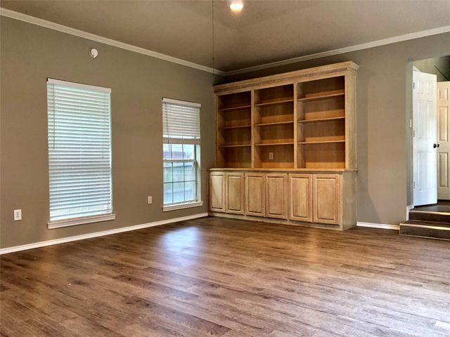 455 Strata Drive, Denton, TX 76201