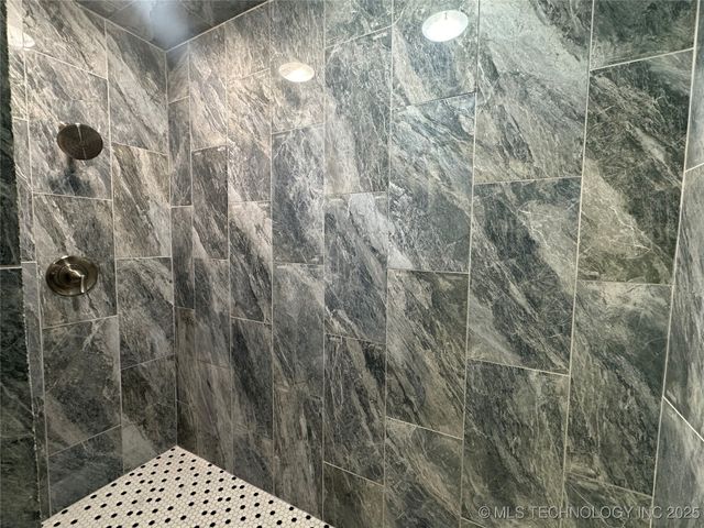 801 W Peoria Avenue, Morris, OK 74445