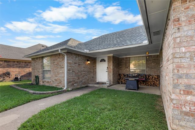 746 S Valentine Drive, Sherman, TX 75090
