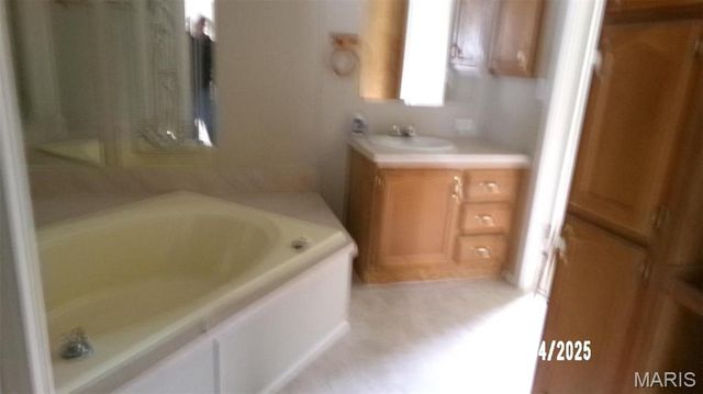 610 E Green Street, Mascoutah, IL 62258