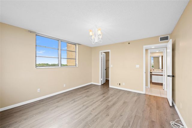 3300 W Rolling Hills Circle 610, Davie, FL 33328