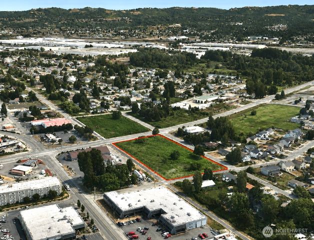 305 Tacoma Boulevard, Pacific, WA 98047