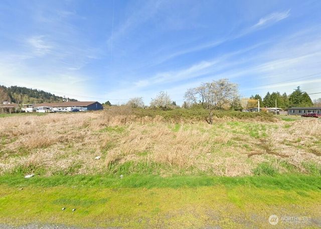 305 Tacoma Boulevard, Pacific, WA 98047