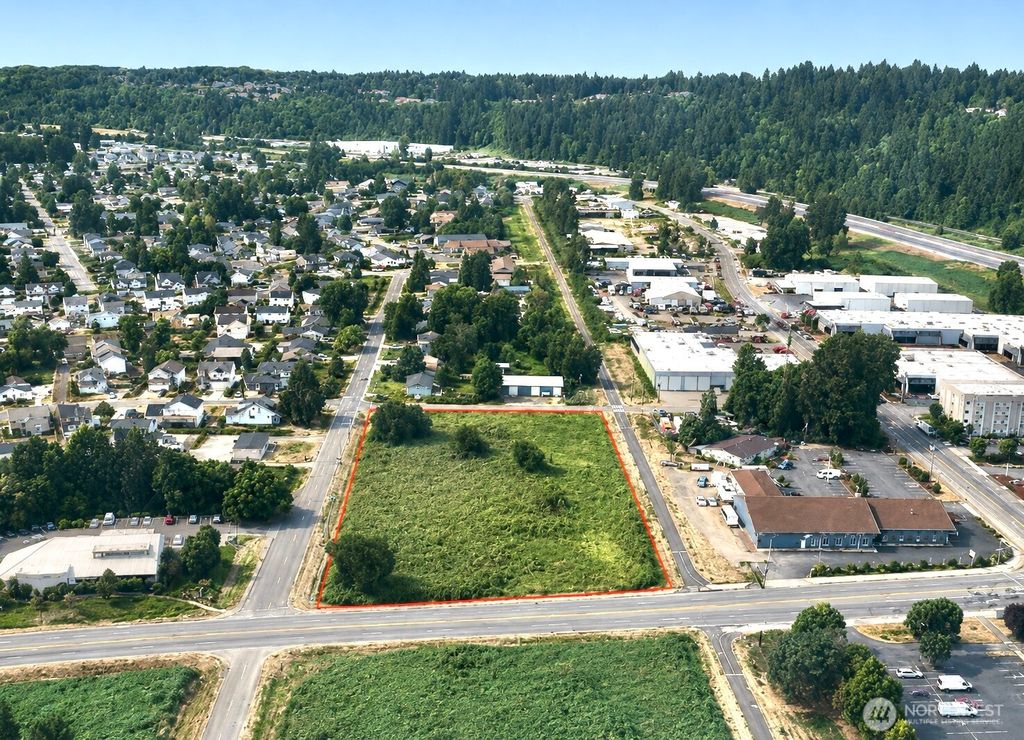 305 Tacoma Boulevard, Pacific, WA 98047