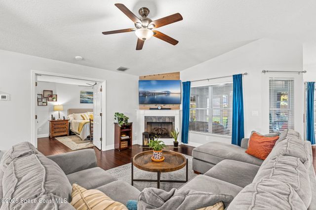 676 Sheridan Woods Drive, Melbourne, FL 32904