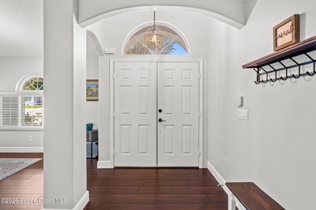 676 Sheridan Woods Drive, Melbourne, FL 32904