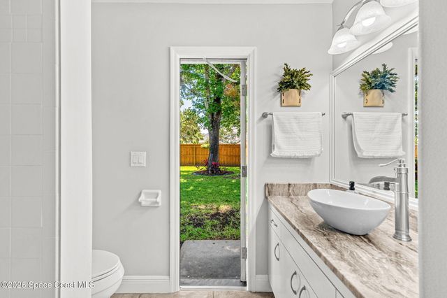 676 Sheridan Woods Drive, Melbourne, FL 32904
