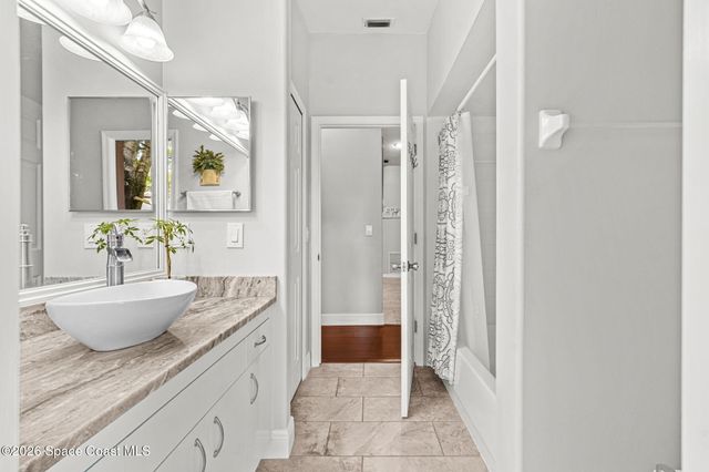 676 Sheridan Woods Drive, Melbourne, FL 32904