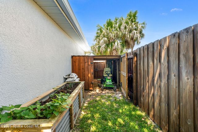 676 Sheridan Woods Drive, Melbourne, FL 32904
