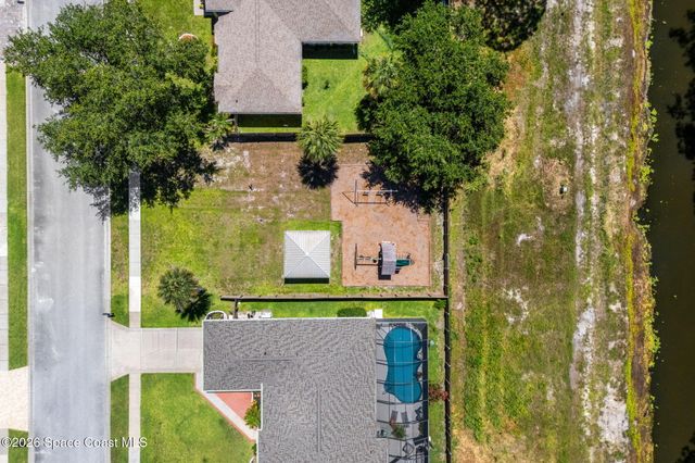 676 Sheridan Woods Drive, Melbourne, FL 32904