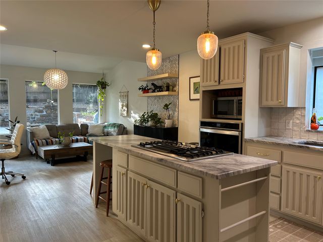 8826 S 65th East Place, Tulsa, OK 74133