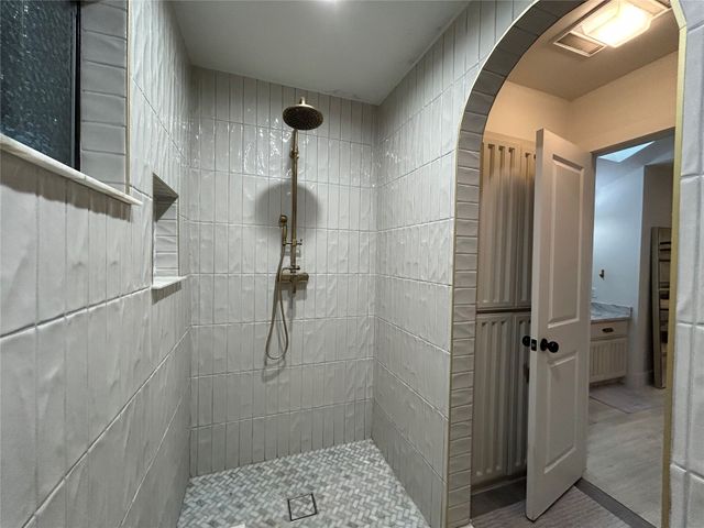 8826 S 65th East Place, Tulsa, OK 74133