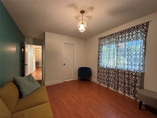 8826 S 65th East Place, Tulsa, OK 74133