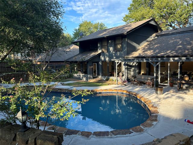 8826 S 65th East Place, Tulsa, OK 74133