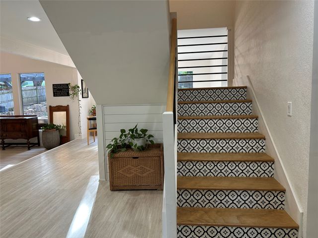 8826 S 65th East Place, Tulsa, OK 74133