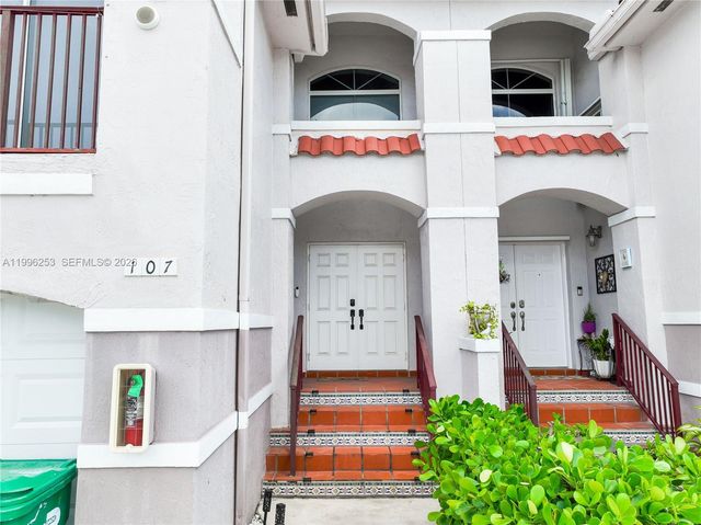 10101 SW 154th Cir Ct 107, Miami, FL 33196