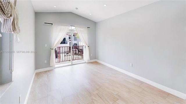 10101 SW 154th Cir Ct 107, Miami, FL 33196