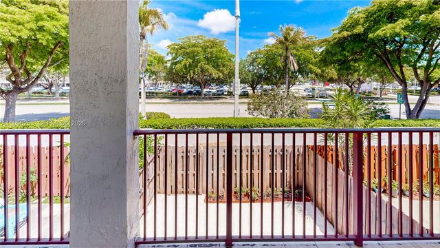 10101 SW 154th Cir Ct 107, Miami, FL 33196
