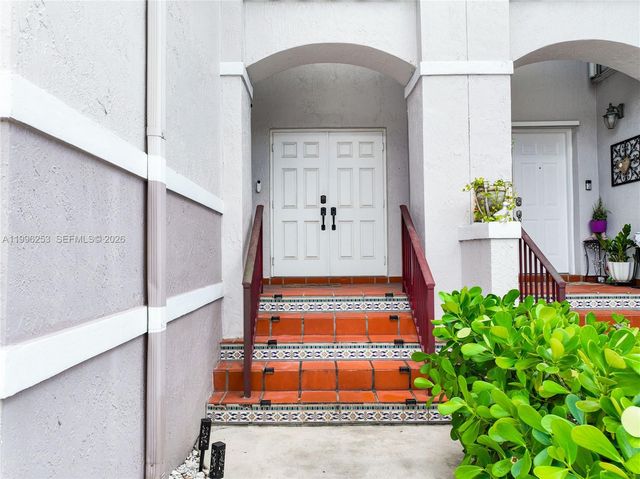 10101 SW 154th Cir Ct 107, Miami, FL 33196