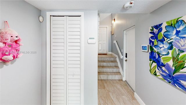 10101 SW 154th Cir Ct 107, Miami, FL 33196