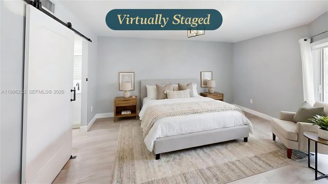 10101 SW 154th Cir Ct 107, Miami, FL 33196