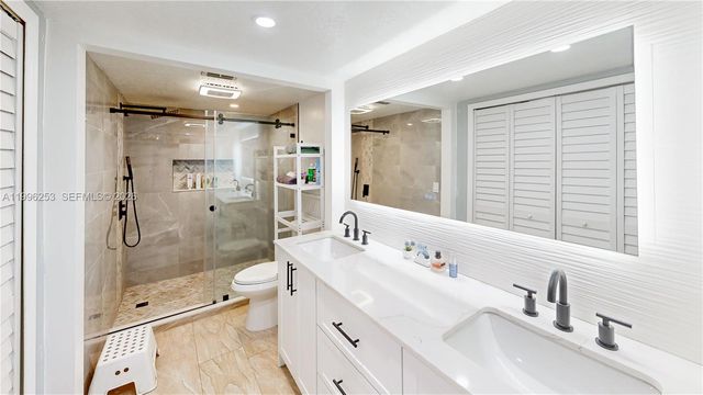 10101 SW 154th Cir Ct 107, Miami, FL 33196