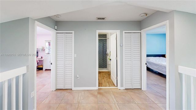 10101 SW 154th Cir Ct 107, Miami, FL 33196