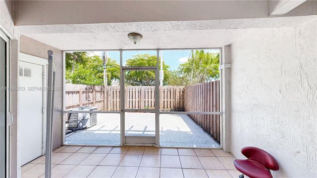 10101 SW 154th Cir Ct 107, Miami, FL 33196