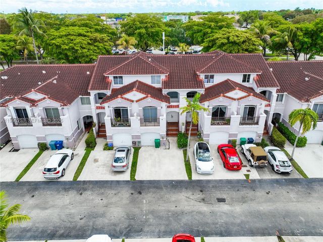 10101 SW 154th Cir Ct 107, Miami, FL 33196