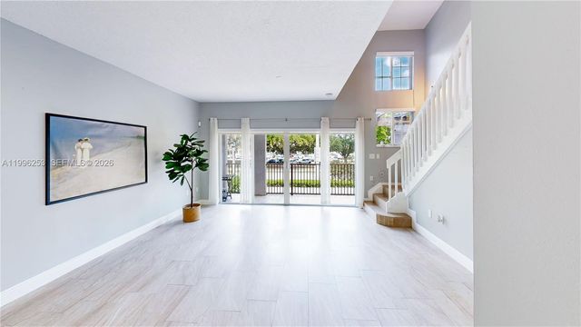 10101 SW 154th Cir Ct 107, Miami, FL 33196