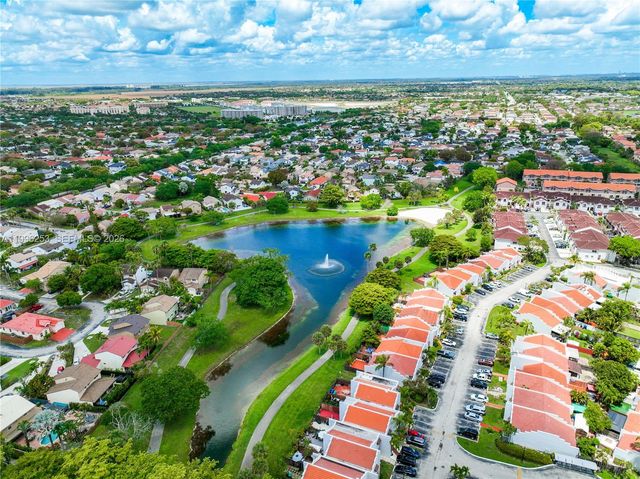 10101 SW 154th Cir Ct 107, Miami, FL 33196