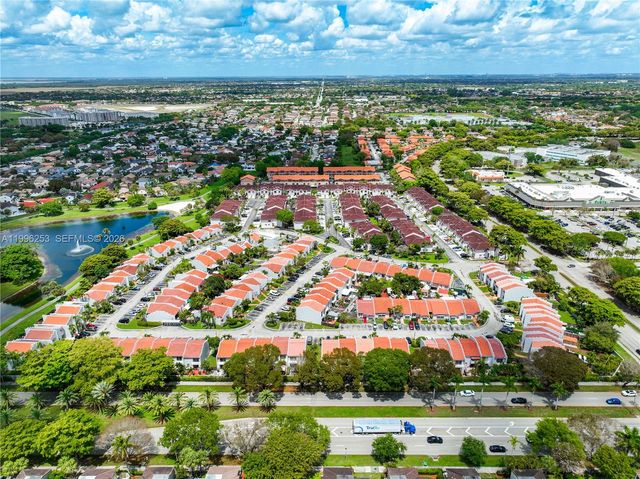 10101 SW 154th Cir Ct 107, Miami, FL 33196