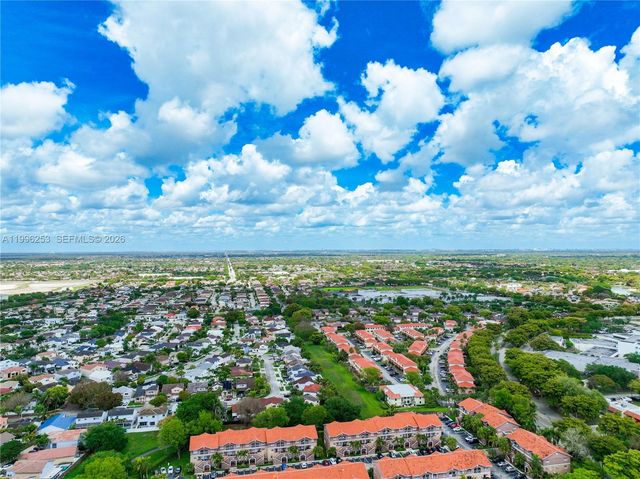 10101 SW 154th Cir Ct 107, Miami, FL 33196