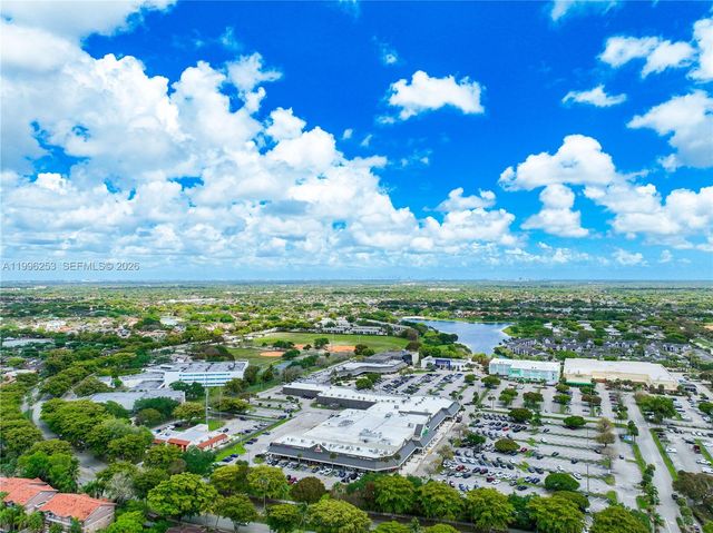 10101 SW 154th Cir Ct 107, Miami, FL 33196