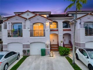 10101 SW 154th Cir Ct 107, Miami, FL 33196