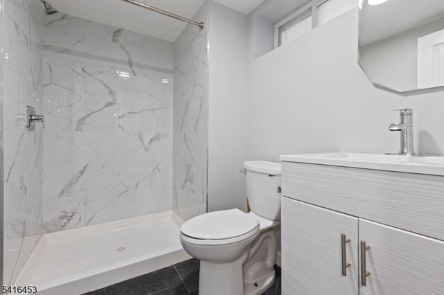 33 Mcauliffe Dr, North Brunswick Twp., NJ 08902