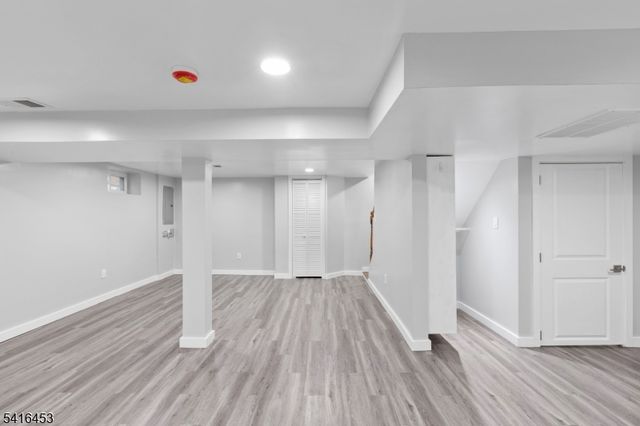 33 Mcauliffe Dr, North Brunswick Twp., NJ 08902