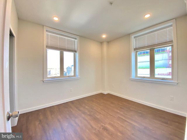 1 W MAIN ST #305, Norristown, PA 19401