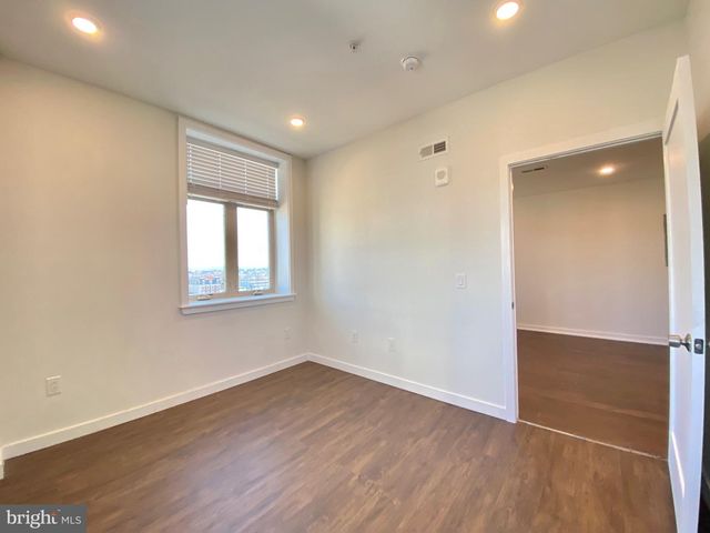 1 W MAIN ST #305, Norristown, PA 19401