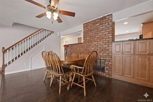 235 Twin Lane E, Wantagh, NY 11793