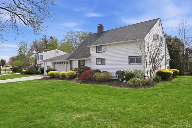 235 Twin Lane E, Wantagh, NY 11793