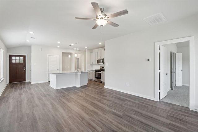 16699 Sterling Cliff Street, Conroe, TX 77302