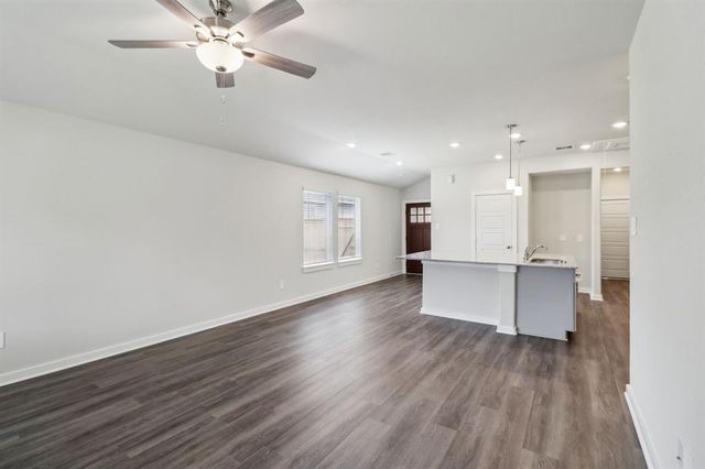 16699 Sterling Cliff Street, Conroe, TX 77302