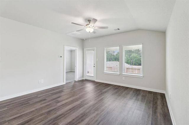 16699 Sterling Cliff Street, Conroe, TX 77302