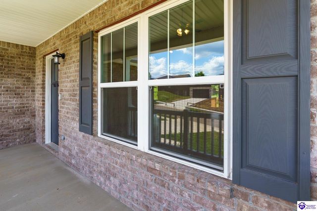 148 Wooded Glen Road, Mount Washington, KY 40047