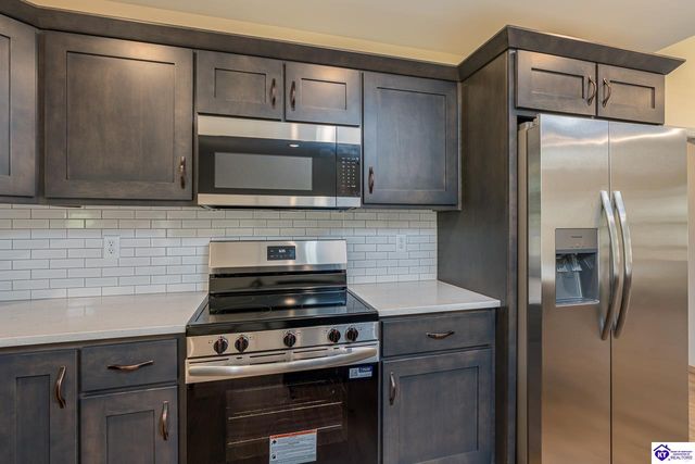 148 Wooded Glen Road, Mount Washington, KY 40047