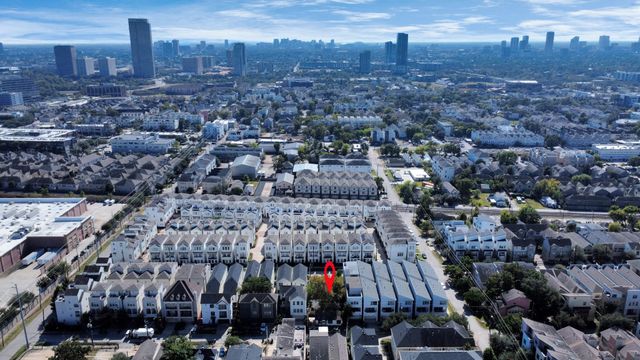 4215 Eli St Street, Houston, TX 77007