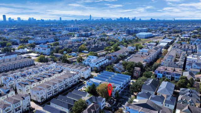 4215 Eli St Street, Houston, TX 77007